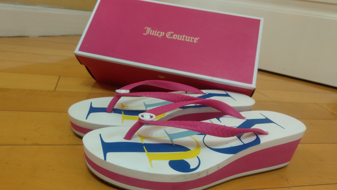 juicy couture flip flops
