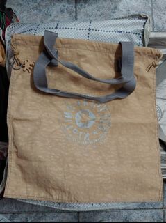 （分類：）位於 。 由 ella.er. 提交（商品編號 1076644499，圖片 1）。簡介： 。