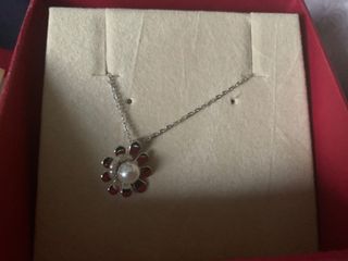 (Category: ) located in . Submitted by shopwluv (Listing ID 1076712024, Image 1). Description: .
