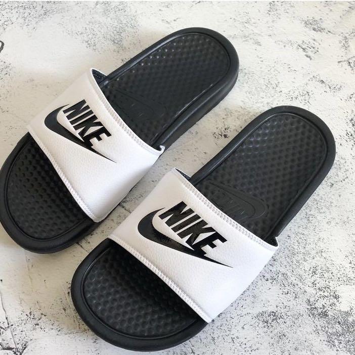 nike benassi 44