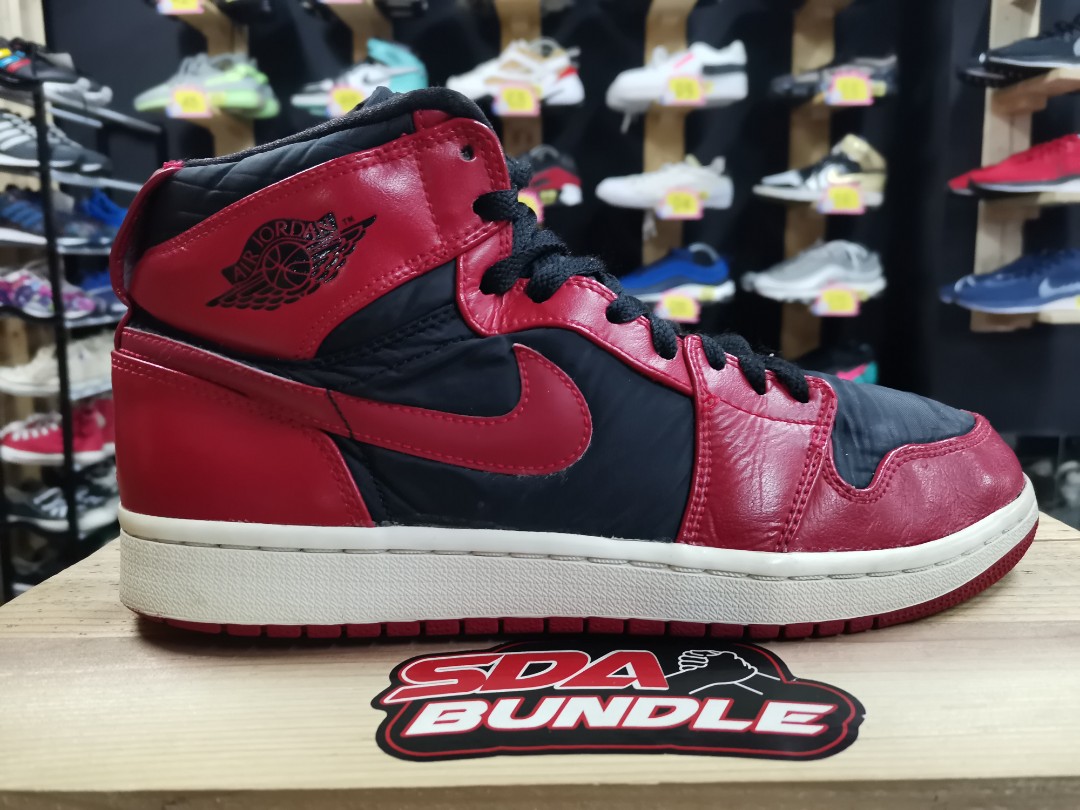 Jordan 1 retro gym red top