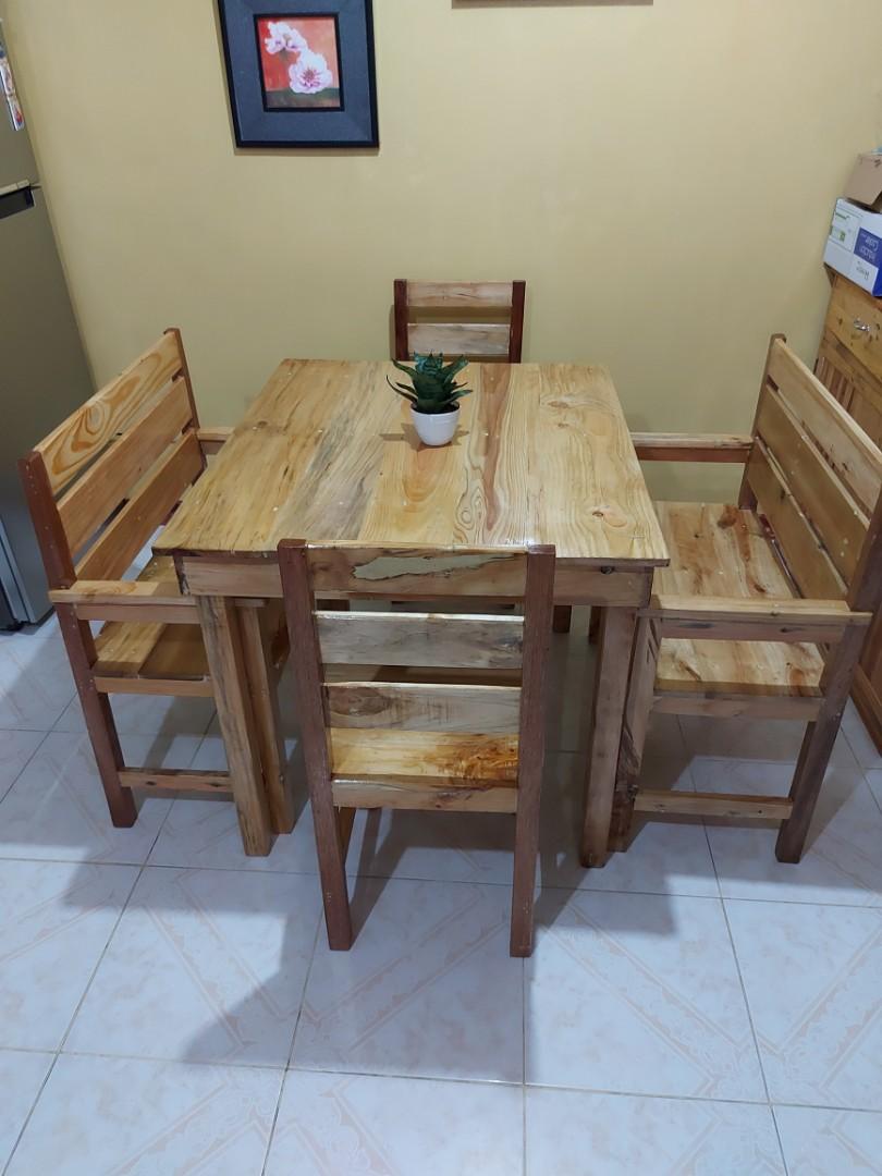 Palochina dining table