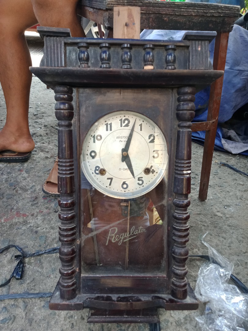 Pendulum Wall Clock Aristocrat 2holes