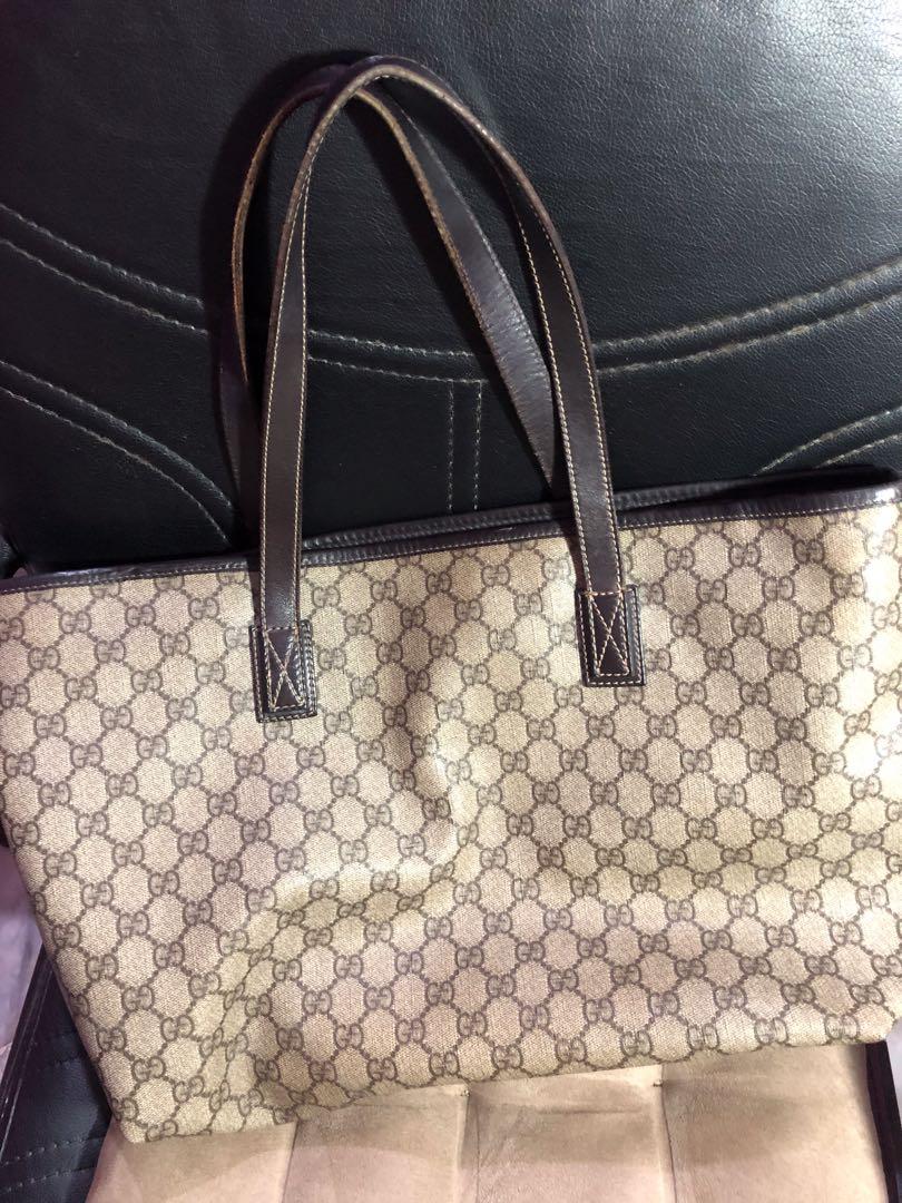 FAST BREAK SALE Authentic Gucci Large Tote Bag (Category: Luxury Bags & Wallets) located in Manila. Submitted by mylittlewardrobe88 (Listing ID 1072607222, Image 2). Description: .