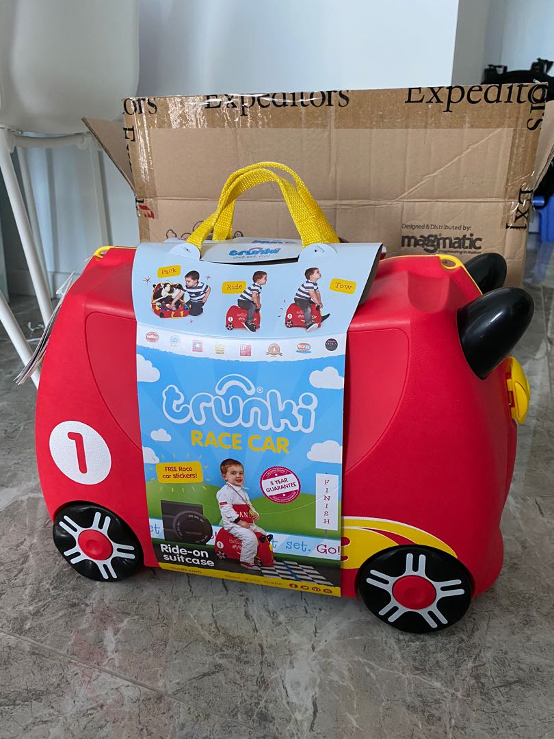 Rocco race car trunki sales