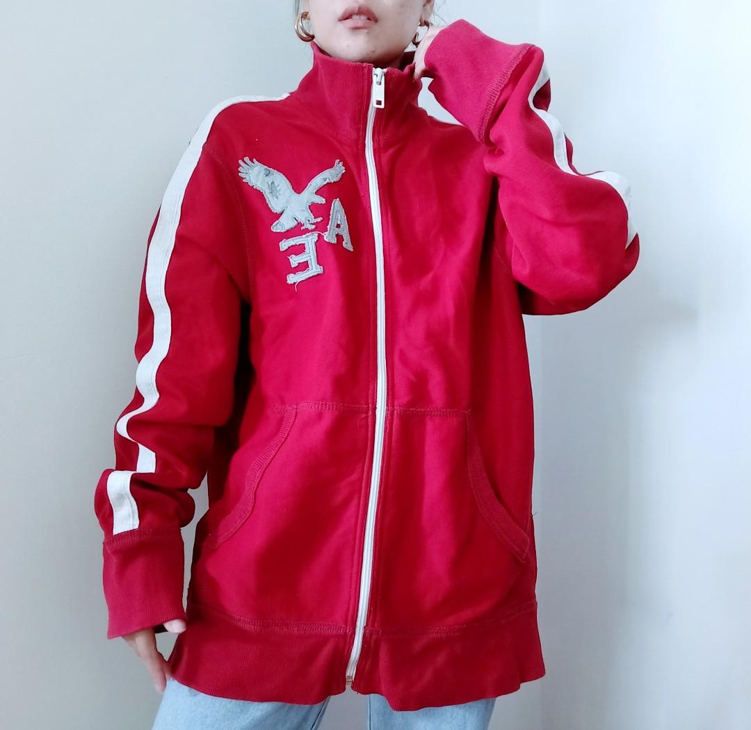 VINTAGE FIT AMERICAN EAGLE RED ZIP UP RED JACKET (Category: Coats, Jackets and Outerwear) located in Carmona. Submitted by simplestashph (Listing ID 1076672271, Image 3). Description: VINTAGE FIT AMERICAN EAGLE RED ZIP UP RED JACKET SIZE LARGE MADE IN CAMBODIA Php 700 * Very good condition *from canada not thrifted.