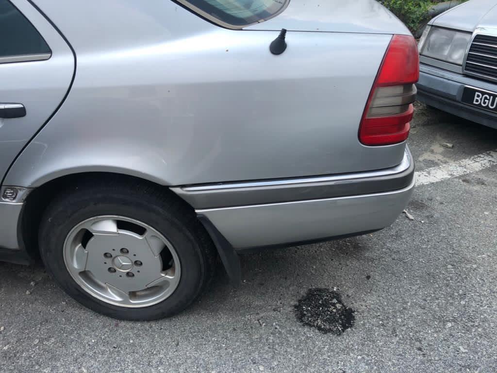 W202 parts clearance for sale