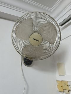 (Category: ) located in . Submitted by audreylim123 (Listing ID 1076688496, Image 1). Description: .
