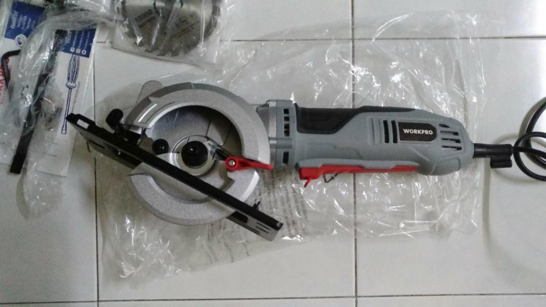 Workpro mini hot sale circular saw