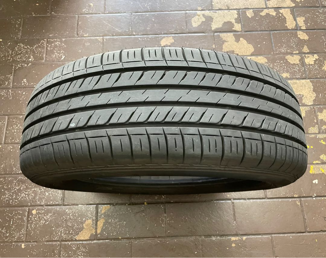 215 60r16 Used Tyre Car Accessories Tyres Rims On Carousell 215 60r16 Used Tyre Car Accessories Tyres Rims On Carousell