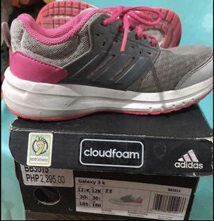 Adidas sneakers for girls pre loved