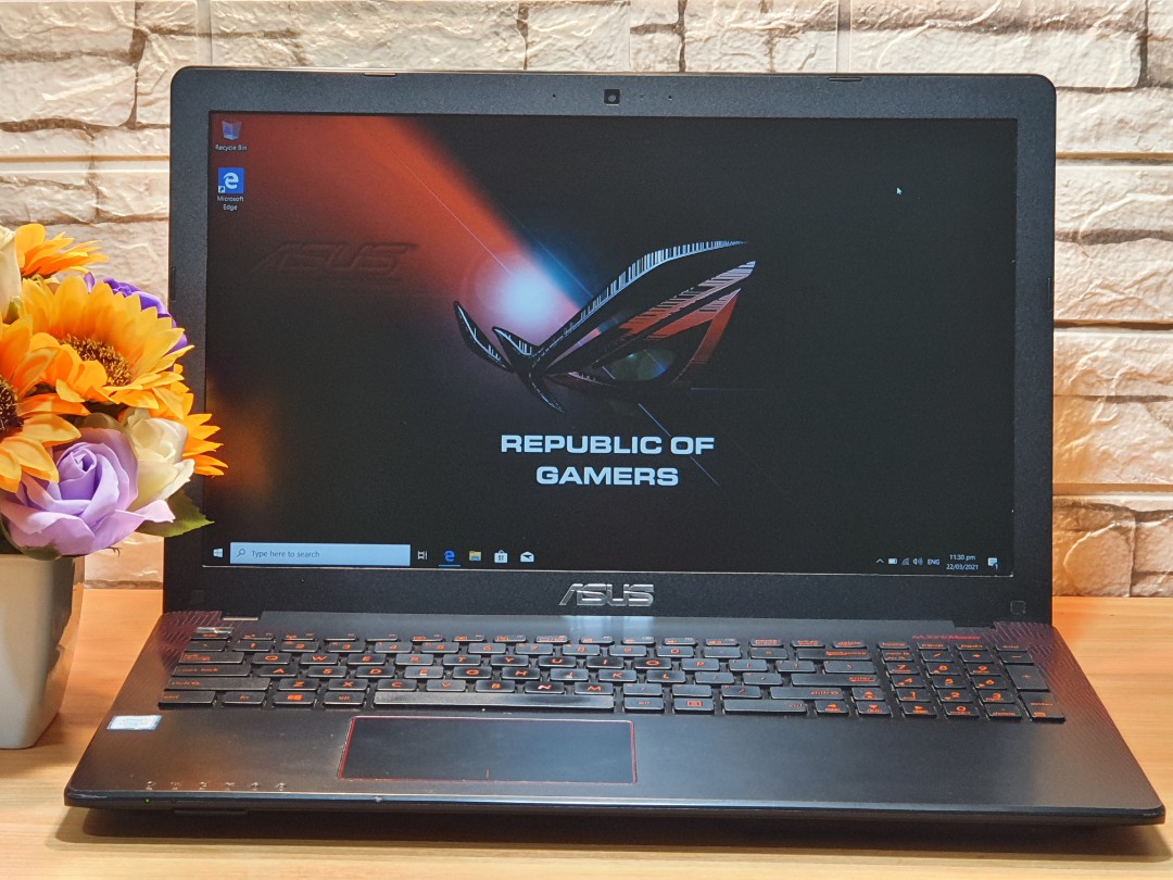 ASUS SONICMASTER X550VQ 15inch Core i7 6TH Gen, 'SKYLAKE' 12GB RAM