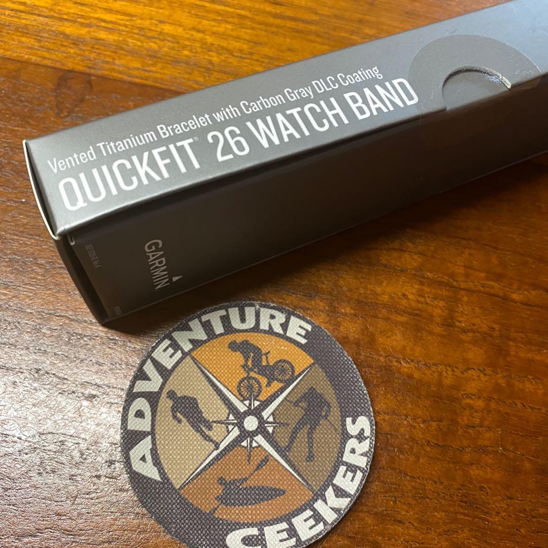 Vented titanium bracelet with carbon clearance gray dlc coating
