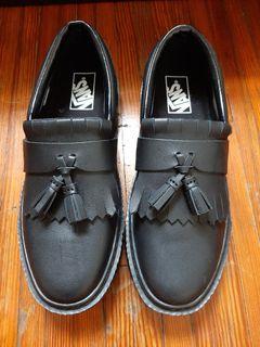 Brandnew Limited Edition Vans women US size 8