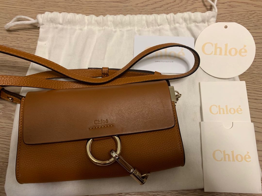 Faye wallet hot sale on strap