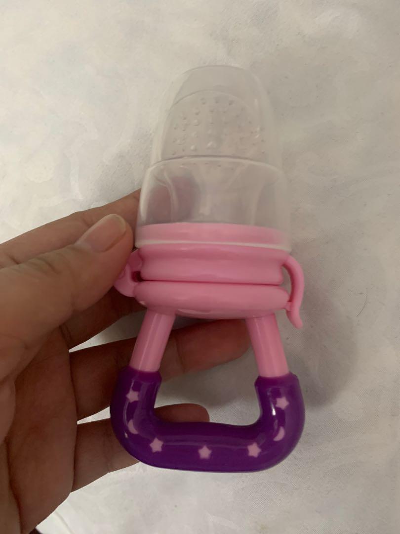 Fruit feeder (Category: Soothers & Pacifiers) located in Manila. Submitted by missgrace_collection (Listing ID 1076893931, Image 1). Description: Unused.