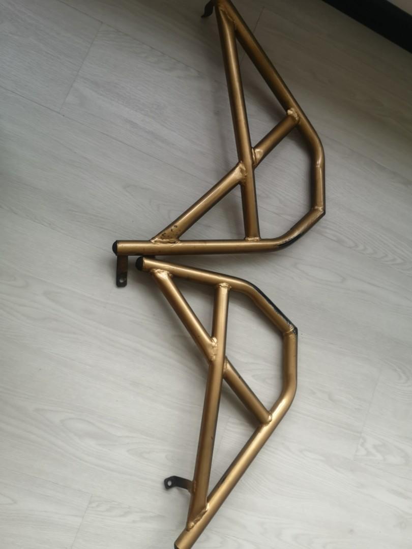 Fz16 tubular frame / crash bar, Motorcycles, Motorcycle Accessories on