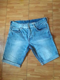 (Category: ) located in . Submitted by maljun917 (Listing ID 1076787590, Image 1). Description: .