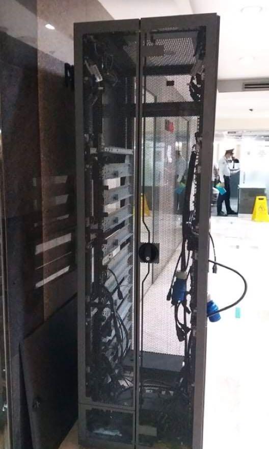 HP Server Rack 42U, Computers & Tech, Office & Business Technology on