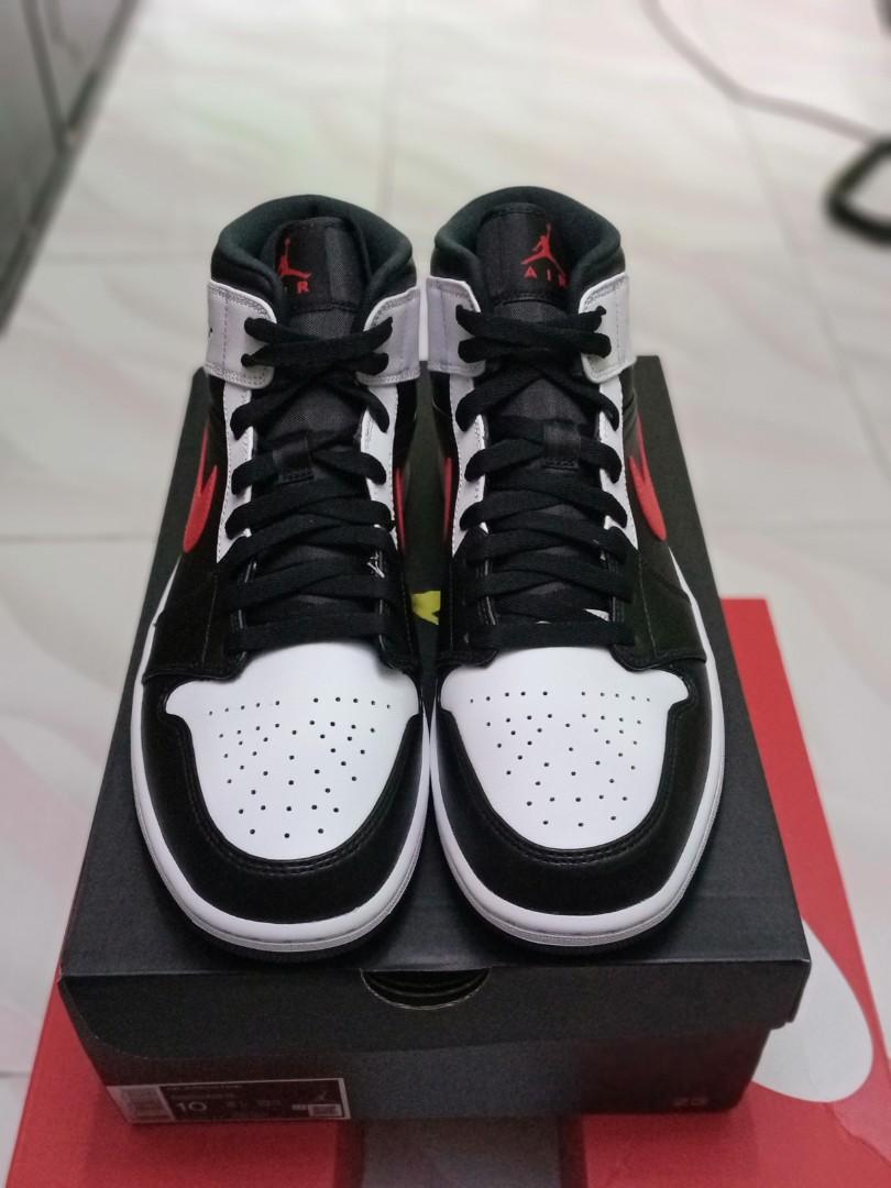 J1 mid chile, Men's Fashion, Footwear, Sneakers on Carousell
