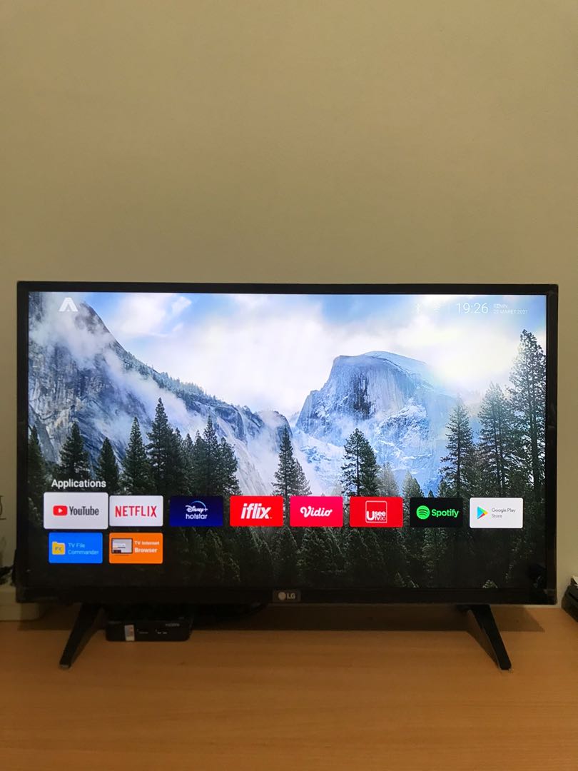 LG Android TV 28 inchi, Elektronik, TV & Perlengkapan Hiburan di Carousell