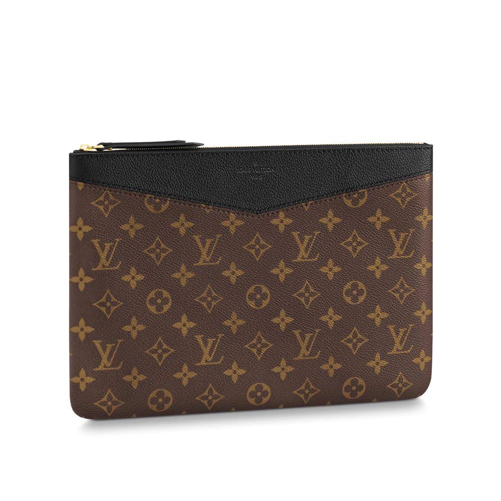 Like New Louis Vuitton Daily Pouch, Women's Fashion, Bags & Wallets,  Clutches on Carousell
