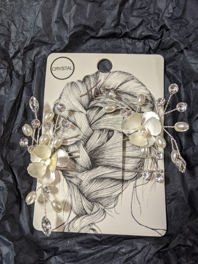 Lovisa hair accessory, Women's Fashion, Watches & Accessories, Hair