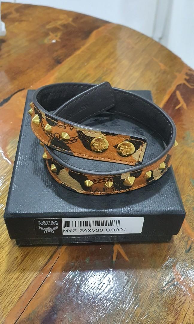 Mcm wristband top