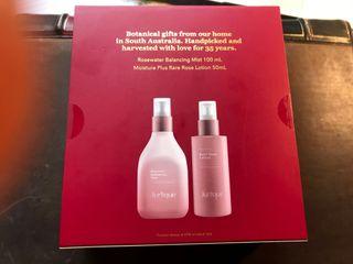 New in box - Jurlique Rose Essentials Gift Set (Balancing Mist & Lotion) $94RRP