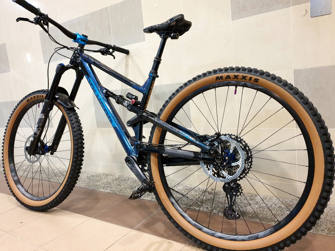 Bicicleta polygon siskiu n9 cheap