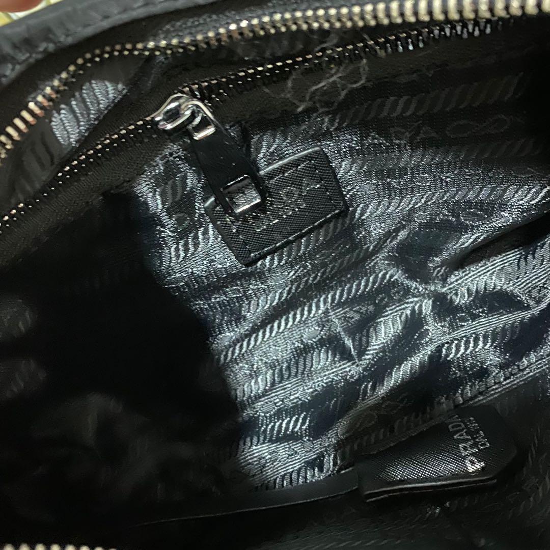 Prada 8833313 2025