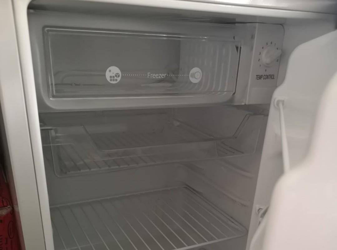 Small size Fridge, TV & Home Appliances, Kitchen Appliances