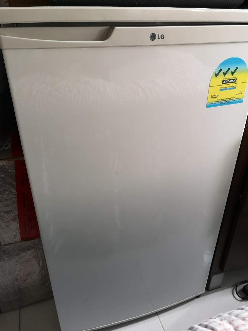 Small size Fridge, TV & Home Appliances, Kitchen Appliances