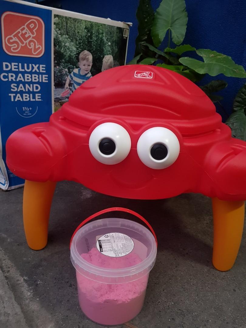 STEP 2 Deluxe Crabbie Sand Table with Kinetic Sand same Materials