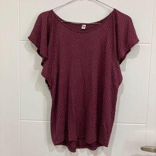 Uniqlo Blouse Kaos Lengan Ruffle Ungu Motif Polkadot