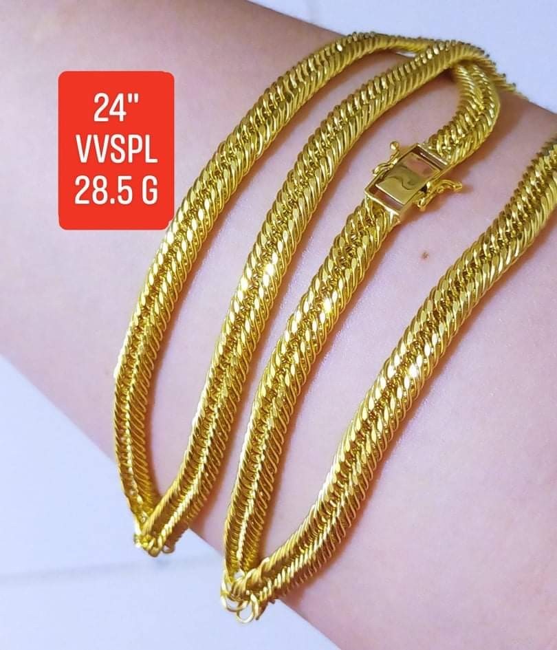 18k GOLD NECKLACE PRICE NEGOTIABLE 