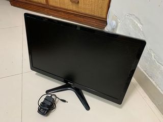 （分類：）位於 。 由 loukc 提交（商品編號 1077055444，圖片 1）。簡介： 。