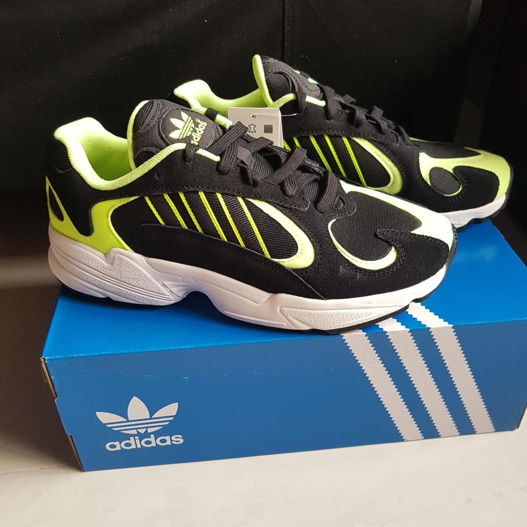 prima de múltiples fines Color de malva Adidas Yung 1 tennis black green court training sneakers gym shoes chunky x  training workout, Men's Fashion, Footwear, Sneakers on Carousell