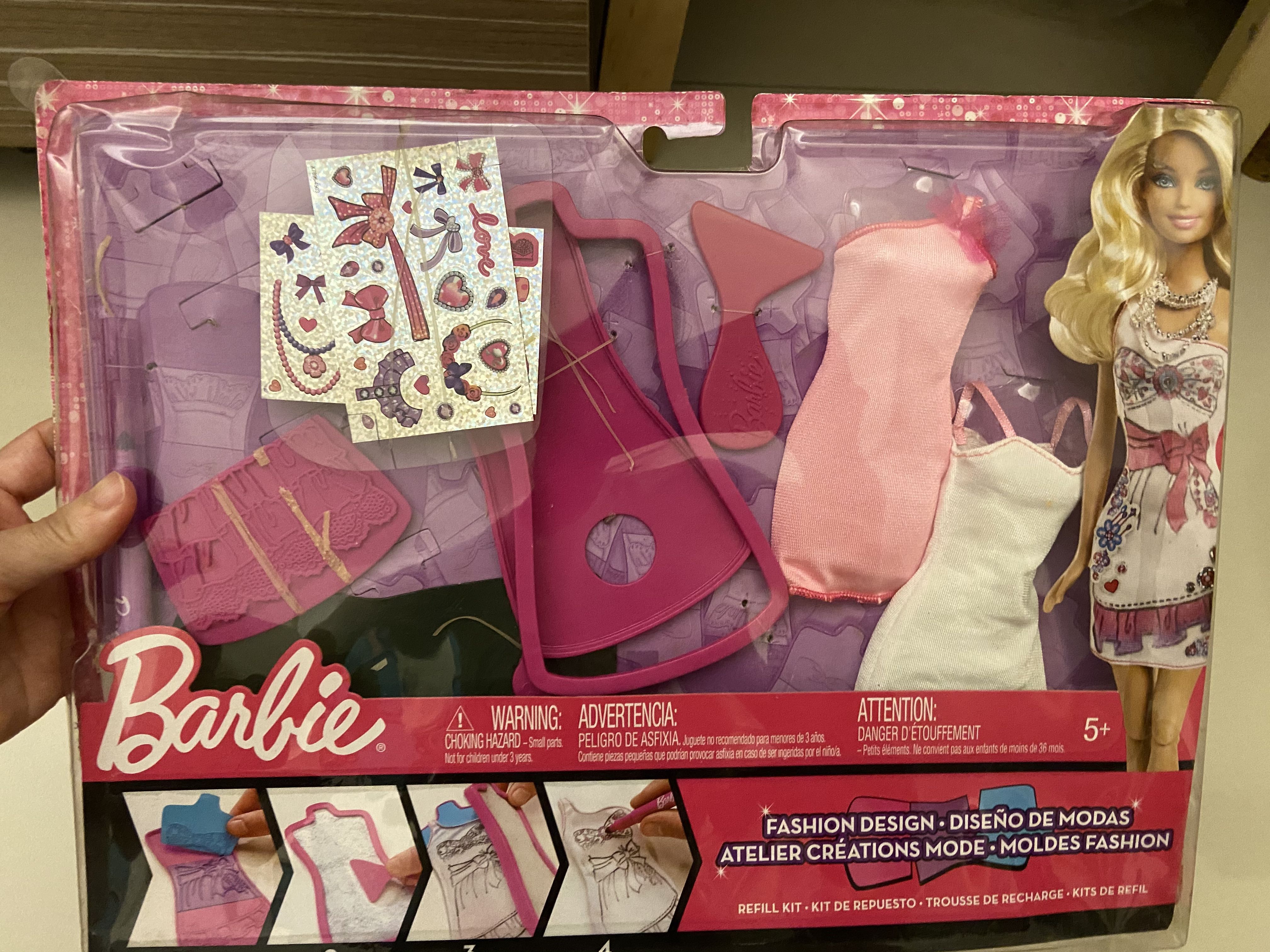 Barbie fashion design on sale plates