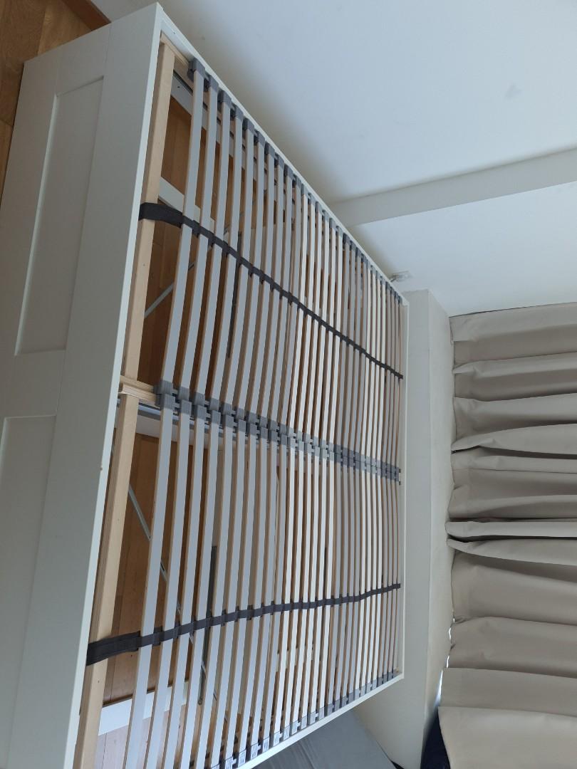 Brimnes Ikea bedframe, Luroy slats, 4 storage drawers, 180x200 (SG King