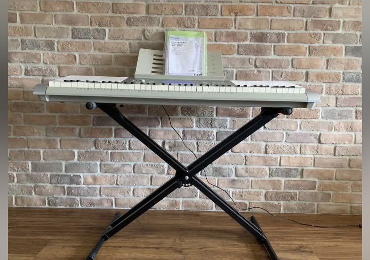 Casio Keyboard WK225, Music & Media, Music Instruments on Carousell