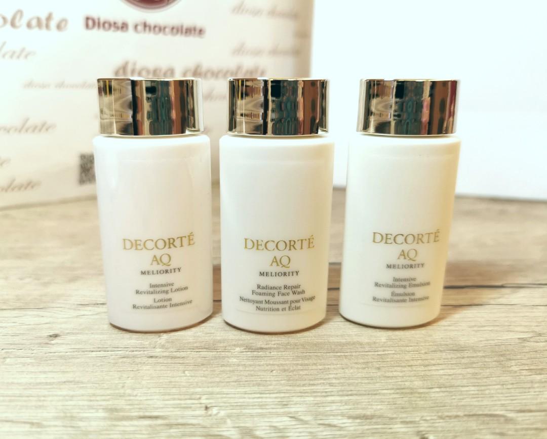 decorte face wash