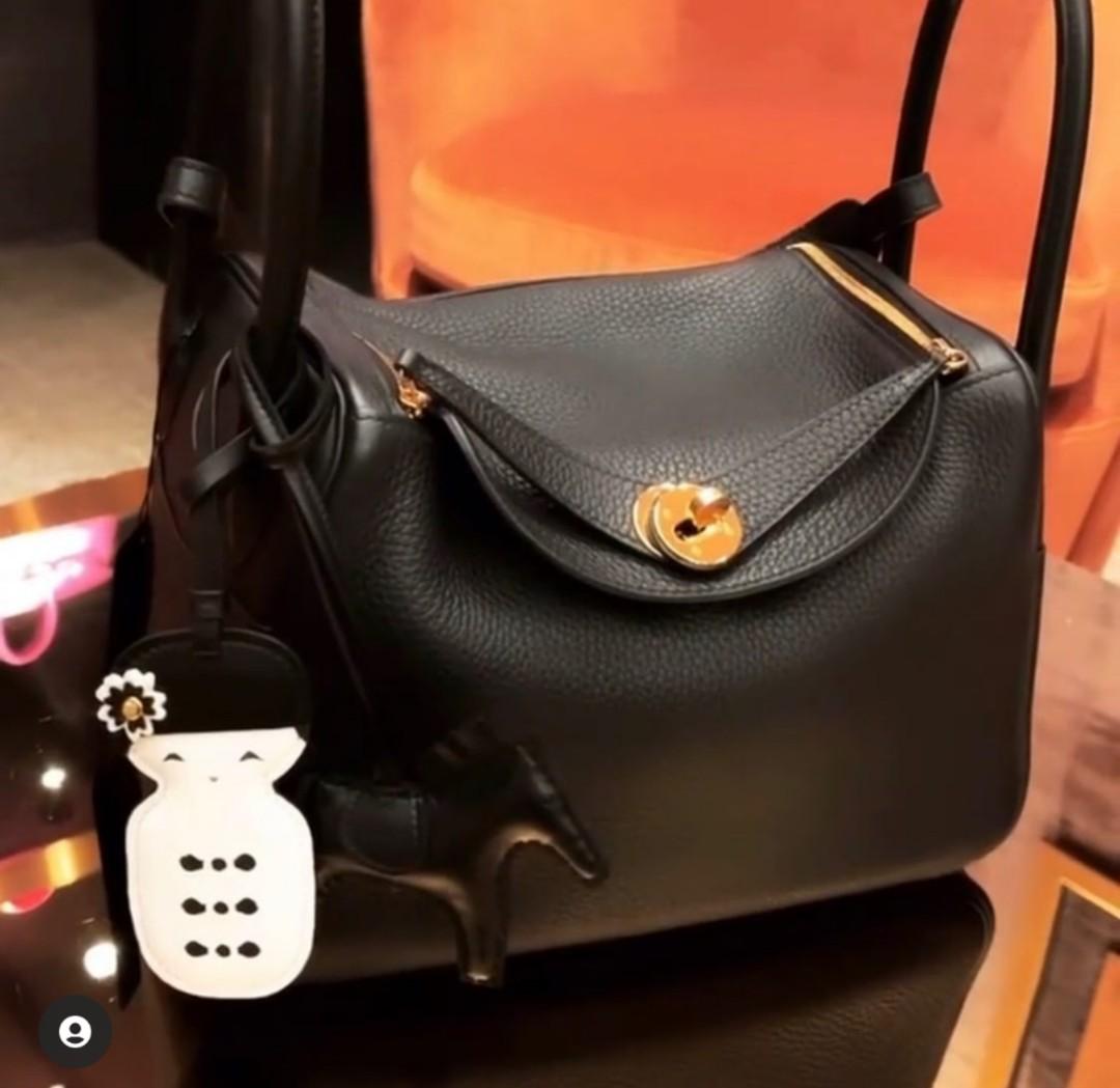 🆕 AUTHENTIC HERMES LINDY 26 BLACK CLEMENCE IN GOLD HARDWARE, Luxury, Bags  & Wallets on Carousell