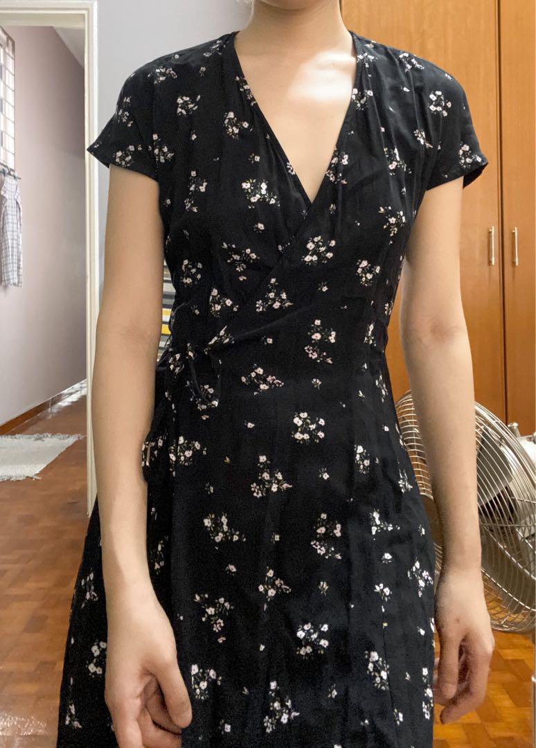 H & sale m wrap dress