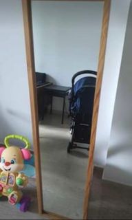 (Category: ) located in . Submitted by mrbizzness (Listing ID 1077148278, Image 1). Description: .