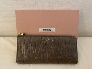 Miu Miu long wallet