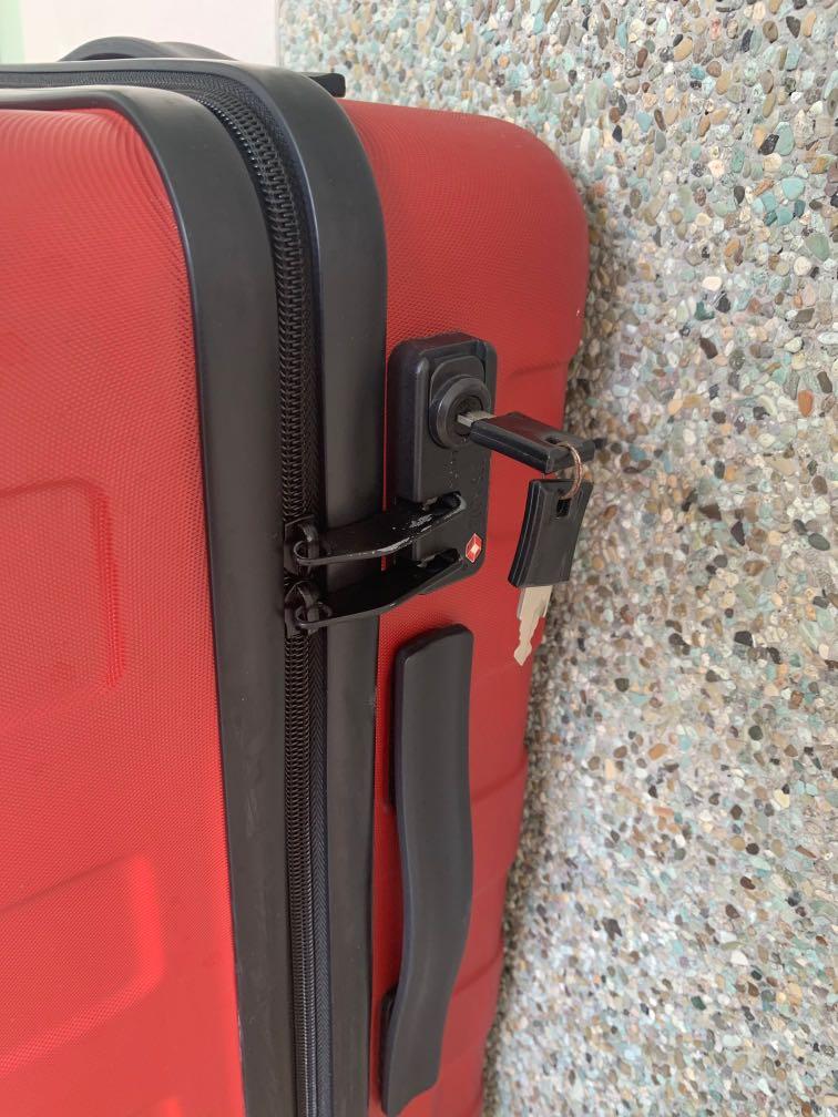 MUJI 無印良品 Burgandy TSA 002 Ultra Silent 4 Hinomoto wheel 20” Luggage