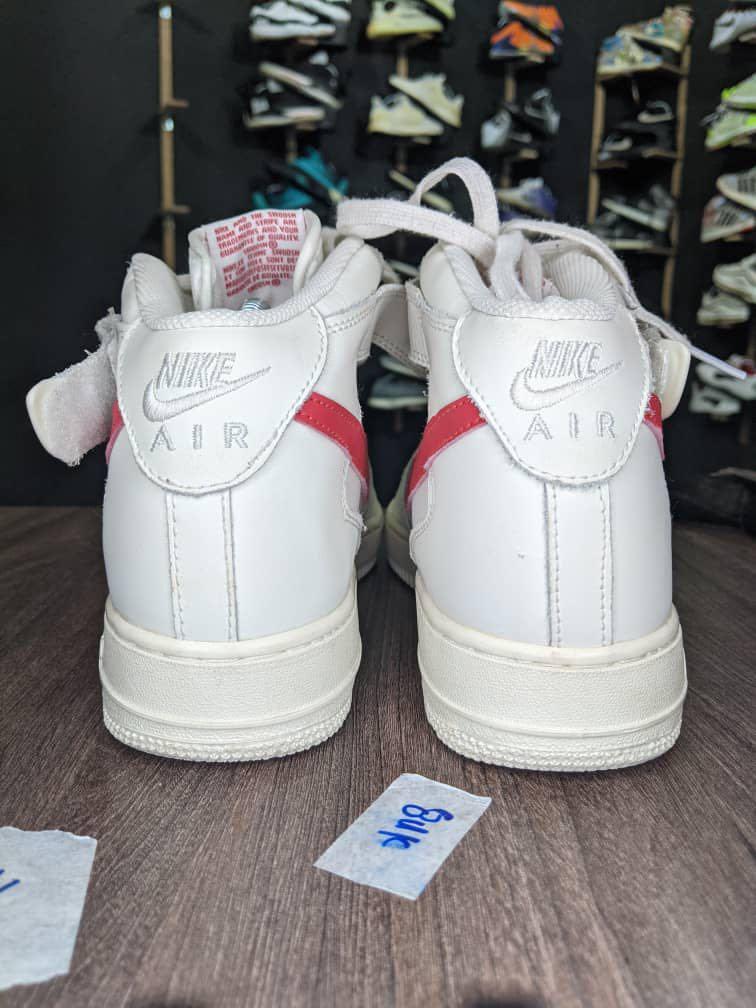 Nike air force 1 mid sail store university red