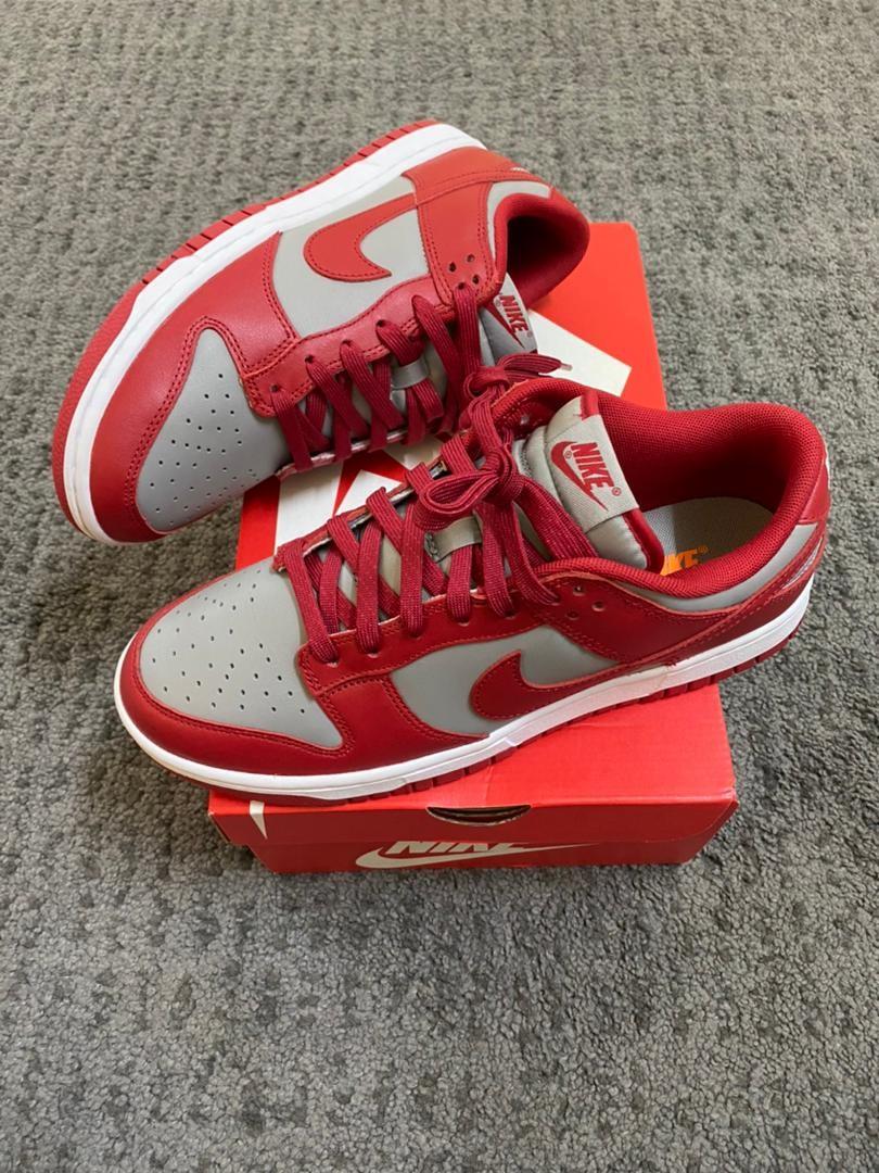 dunk low grey varsity red