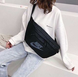 (Category: ) located in . Submitted by shoppingclosets (Listing ID 1076992649, Image 1). Description: .